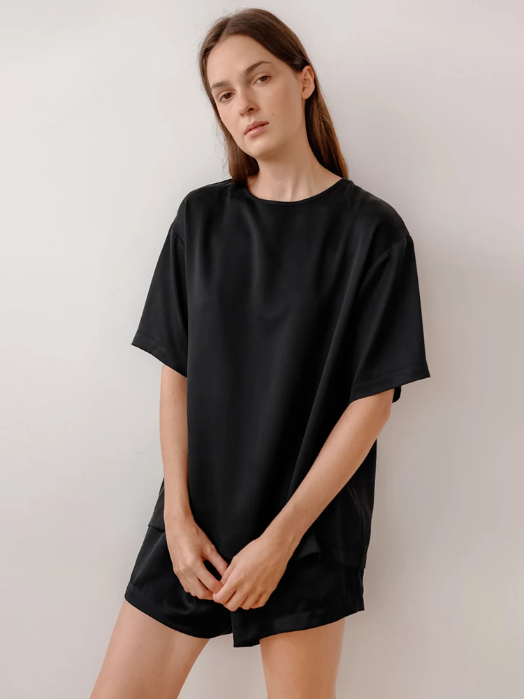 Restve Black Home Clothes For Women 2 Piece Set Satin O Neck Short Sleeve Tops Female Summer Casual Suits With Shorts 2022
Restve Black Home Clothes For Women 2 Piece Set Satin O Neck Short Sleeve Tops Female Summer Casual Suits With Shorts 2022