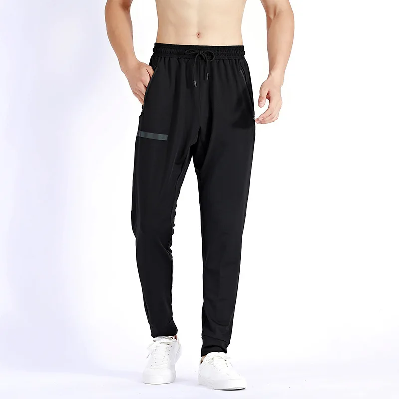 Fashion Outdoor 2022 Zipper Pocket Man Fitness Running Sweatpants Belt Reflective Strip Sports Track Joggers Exercise Pants Men
Fashion Outdoor 2022 Zipper Pocket Man Fitness Running Sweatpants Belt Reflective Strip Sports Track Joggers Exercise Pants Men