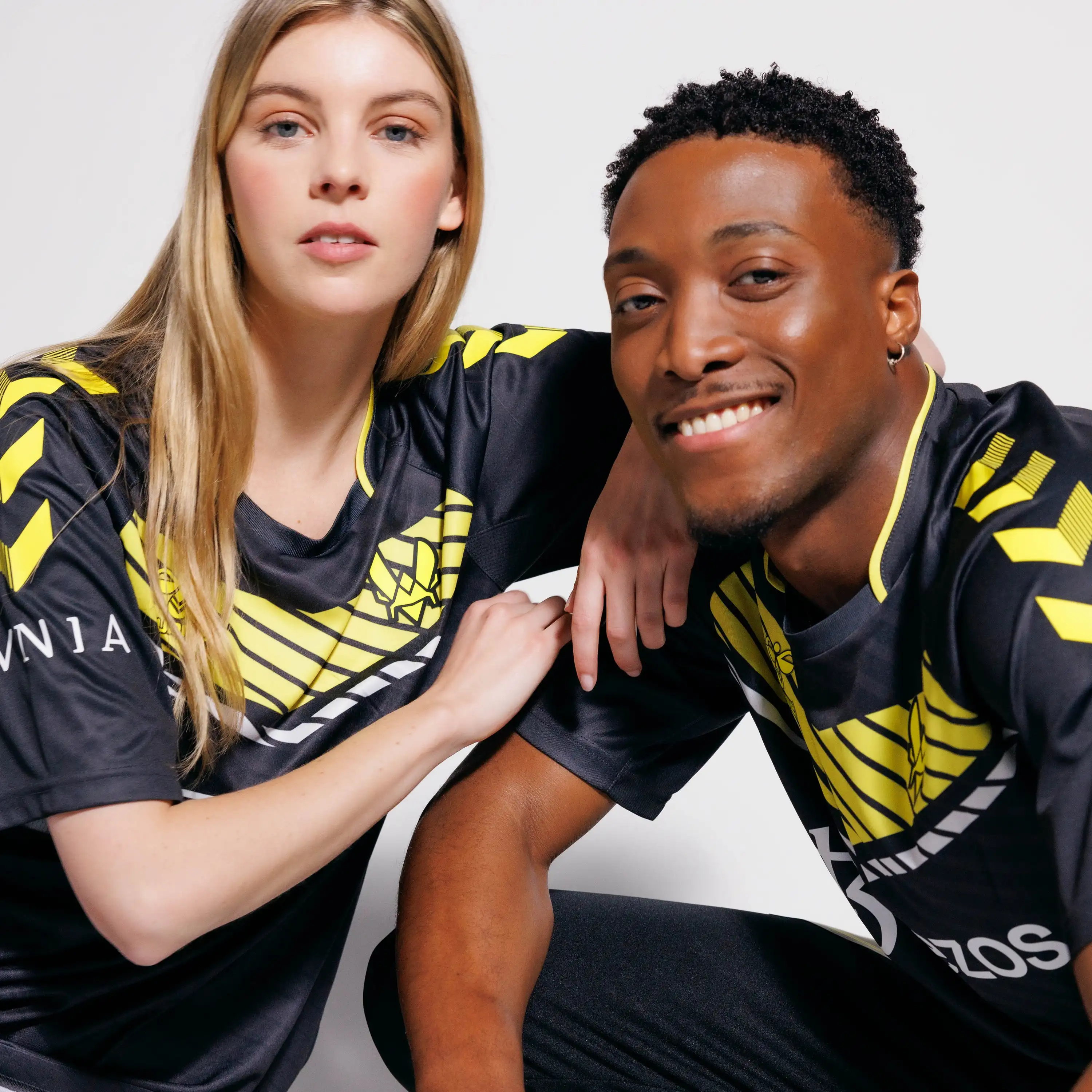 2023 New Competition Summer Quick Drying T-shirt Esports T-shirt LOL High Quality Short Sleeve Support Clothing Customizable Bre
2023 New Competition Summer Quick Drying T-shirt Esports T-shirt LOL High Quality Short Sleeve Support Clothing Customizable Bre