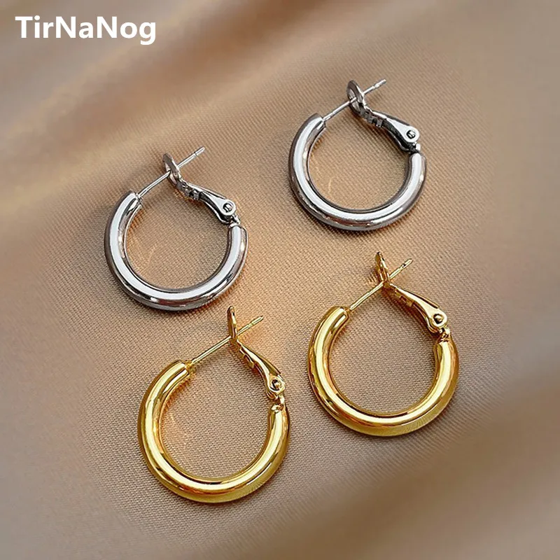 

2022 New Fashion Classic Luxury Geometric Metal Circular Ear ring Women Jewelry Party Contracted Grace Gift