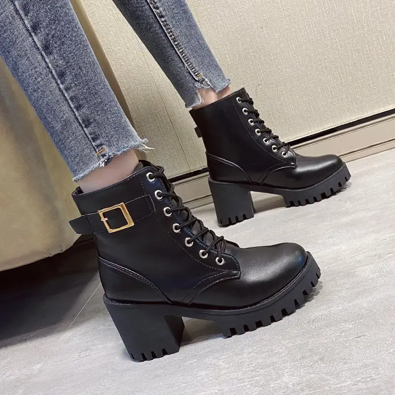 Сапоги женские резиновые до середины икры, роскошная дизайнерская зимняя обувь с круглым носком, на шнуровке, сапоги до середины икры, белые
Сапоги женские резиновые до середины икры, роскошная дизайнерская зимняя обувь с круглым носком, на шнуровке, сапоги до середины икры, белые