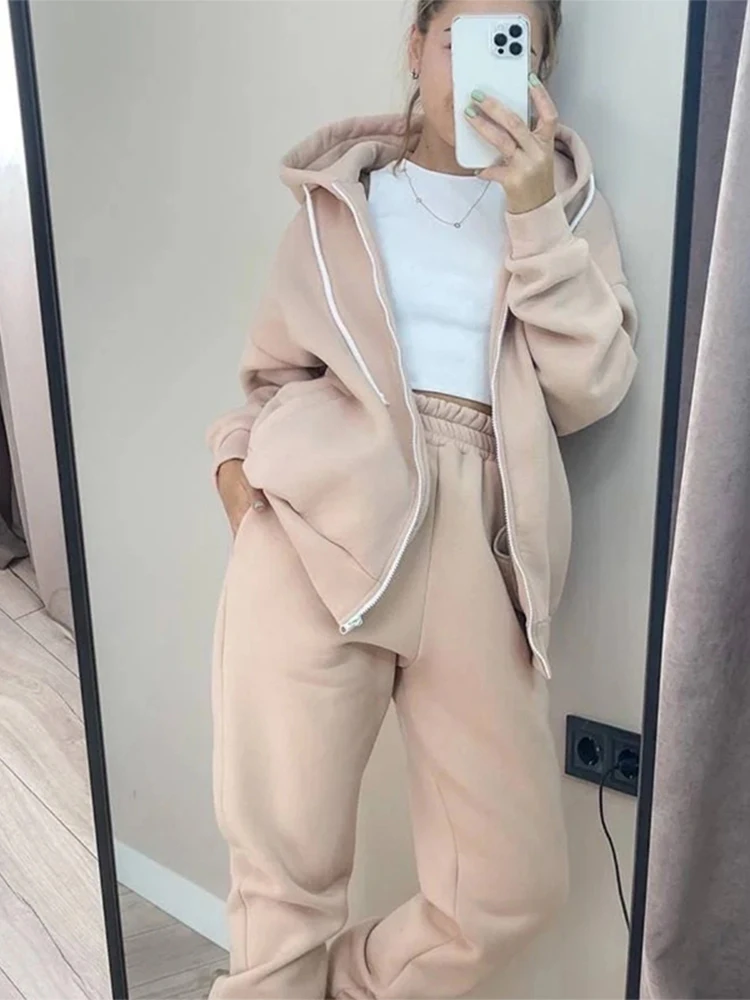 Women Fleece Coat Two Piece Sets Solid Drawstring Zip Sweatshirt And Straight Trouser Suits Female Casual Warm Sports Outfits
Women Fleece Coat Two Piece Sets Solid Drawstring Zip Sweatshirt And Straight Trouser Suits Female Casual Warm Sports Outfits