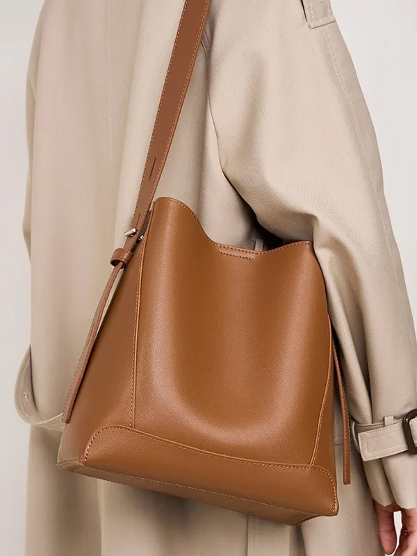 New Style Shoulder Bag Women Hot Sale Designer PU Leather Chain Handbags Female Casual Ladies Messenger
New Style Shoulder Bag Women Hot Sale Designer PU Leather Chain Handbags Female Casual Ladies Messenger