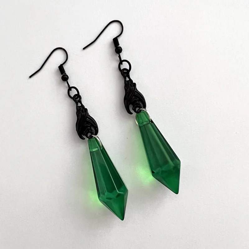 Gothic Green Venom Bat Crystal Earrings For Women Girls Fashion Pagan Witch Jewelry Accessories Gift Vampire Pendant Ear Hooks
Gothic Green Venom Bat Crystal Earrings For Women Girls Fashion Pagan Witch Jewelry Accessories Gift Vampire Pendant Ear Hooks