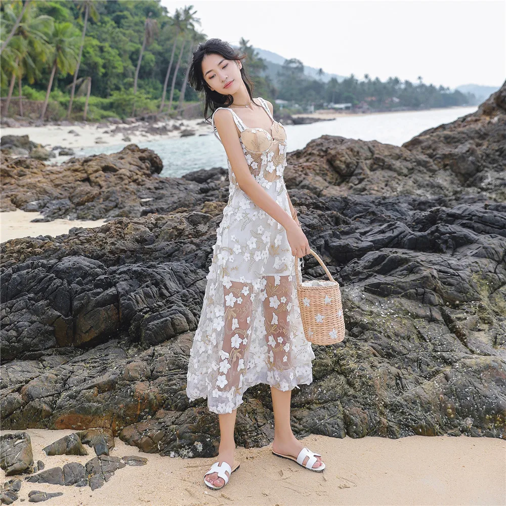 B Spaghetti Strap Sexy Mesh Lace Bodycon Embroidery White Dress Women Party Dress Elegant Vintage Bandage Cute Beach Dresses
B Spaghetti Strap Sexy Mesh Lace Bodycon Embroidery White Dress Women Party Dress Elegant Vintage Bandage Cute Beach Dresses