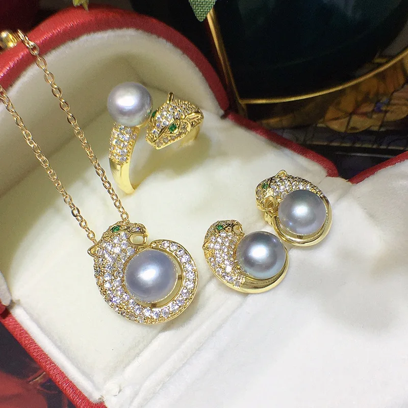 Один комплект, зеркальный пресноводный жемчуг, 8-9 мм, кулон/серьги/кольцо, серый/розовый/черный/желтый/фиолетовый
Один комплект, зеркальный пресноводный жемчуг, 8-9 мм, кулон/серьги/кольцо, серый/розовый/черный/желтый/фиолетовый