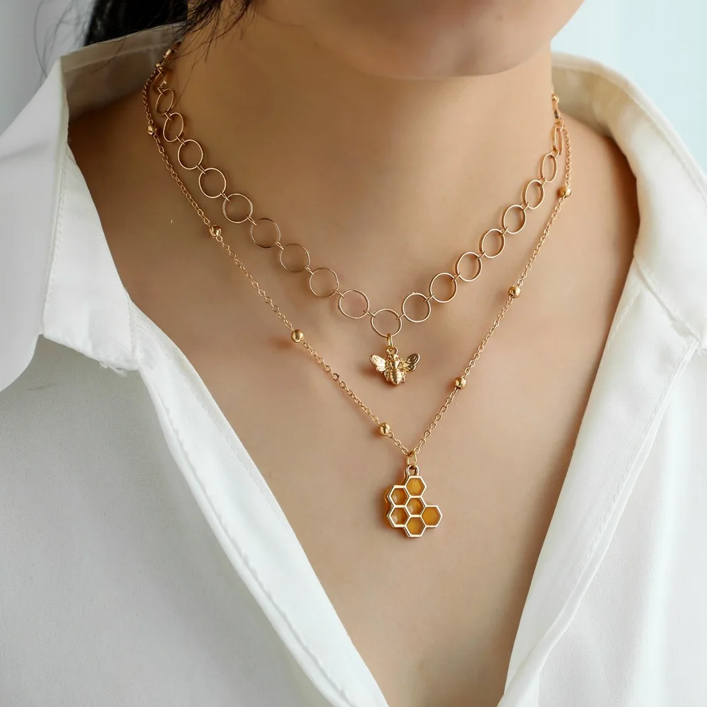 Double Layered Necklace Creative Honeycomb Three-Dimensional Pendant Bee Pendant Collarbone Necklace Fashion Dropshipping
Double Layered Necklace Creative Honeycomb Three-Dimensional Pendant Bee Pendant Collarbone Necklace Fashion Dropshipping