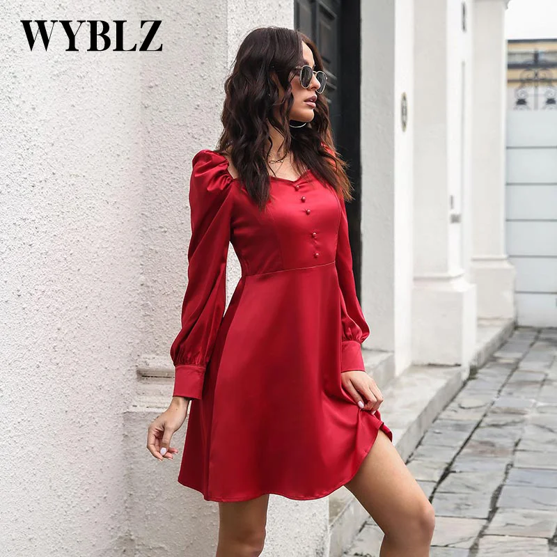 Fashion Dress Women French Satin Elegant Love Collar Short Dress Puff Sleeve Pleated Dress Female A-line Party Dress New Style
Fashion Dress Women French Satin Elegant Love Collar Short Dress Puff Sleeve Pleated Dress Female A-line Party Dress New Style