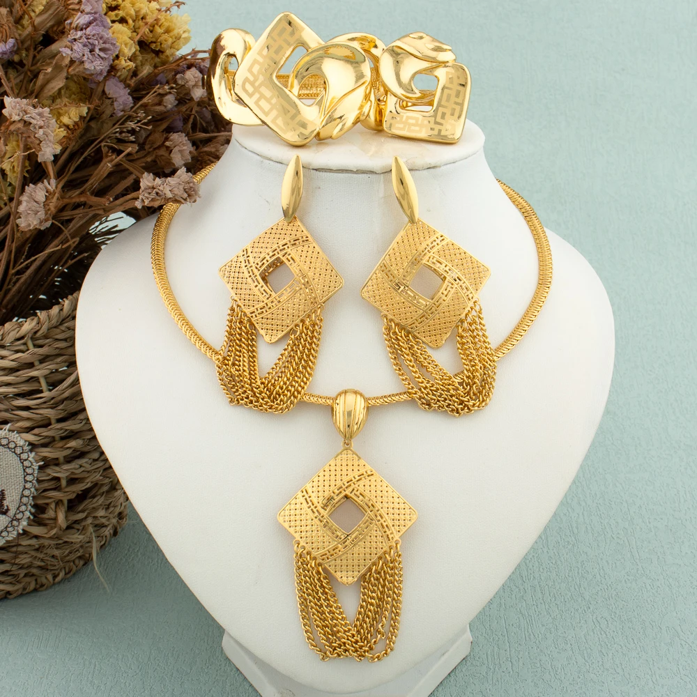 Afraica Gold Color Jewelry Set for Women Lady France Tassel Earrings Pendant Luxury Geometric Hollow Bracelet Ring Holiday Gift 
Afraica Gold Color Jewelry Set for Women Lady France Tassel Earrings Pendant Luxury Geometric Hollow Bracelet Ring Holiday Gift