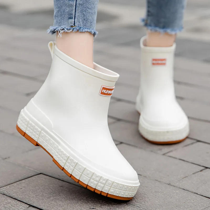 Korean Version of Rain Boots Women's Fashion Overshoes Lightweight Waterproof Rubber Shoes Work Non-slip Adult Short Rain Boots
Korean Version of Rain Boots Women's Fashion Overshoes Lightweight Waterproof Rubber Shoes Work Non-slip Adult Short Rain Boots