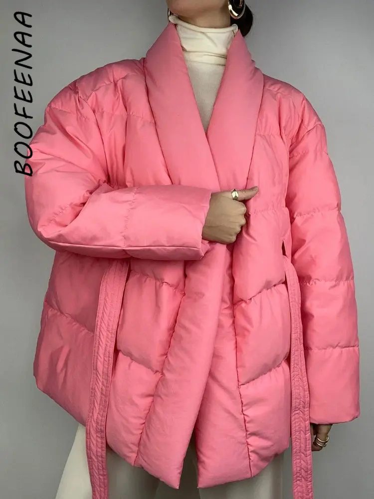 BOOFEENAA меховые куртки с поясом, тренчкот, длинный кардиган, женские парки, верхняя одежда, зимняя одежда, Женская мода 2023
BOOFEENAA меховые куртки с поясом, тренчкот, длинный кардиган, женские парки, верхняя одежда, зимняя одежда, Женская мода 2023