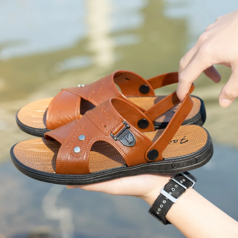 2022 New Men's Sandals Fashion Soft Leather Soled Men's Sandals Beach Holiday Slippers Outdoor Comfortable Waterproof Antiskid
2022 New Men's Sandals Fashion Soft Leather Soled Men's Sandals Beach Holiday Slippers Outdoor Comfortable Waterproof Antiskid