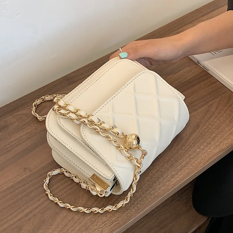 BAG433M49-M51 Luxury brand designer high-end rhombus women's new fashion chain small square bag versatile shoulder crossbody bag
BAG433M49-M51 Luxury brand designer high-end rhombus women's new fashion chain small square bag versatile shoulder crossbody bag