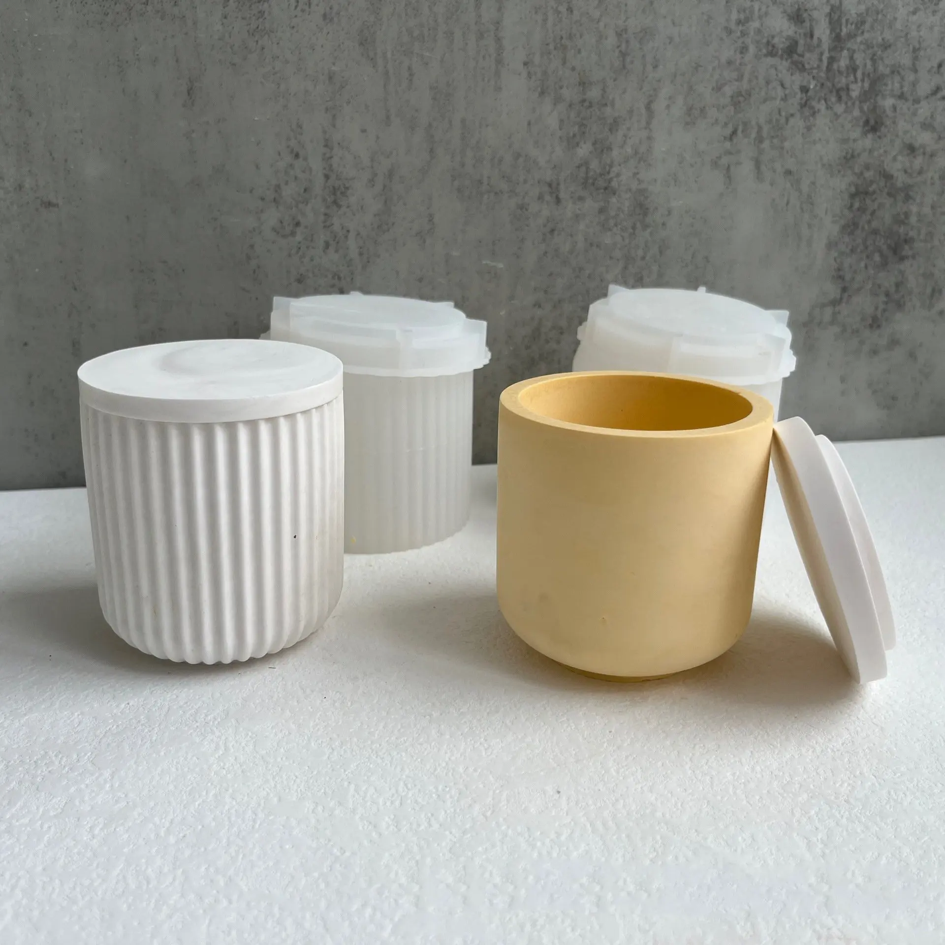 Cup with Cover Candle Cup Silicone Mold DIY Concrete Plaster Clay Flower Pot Storage Jar Making Scented Candle Cup Gypsum Mould
Cup with Cover Candle Cup Silicone Mold DIY Concrete Plaster Clay Flower Pot Storage Jar Making Scented Candle Cup Gypsum Mould