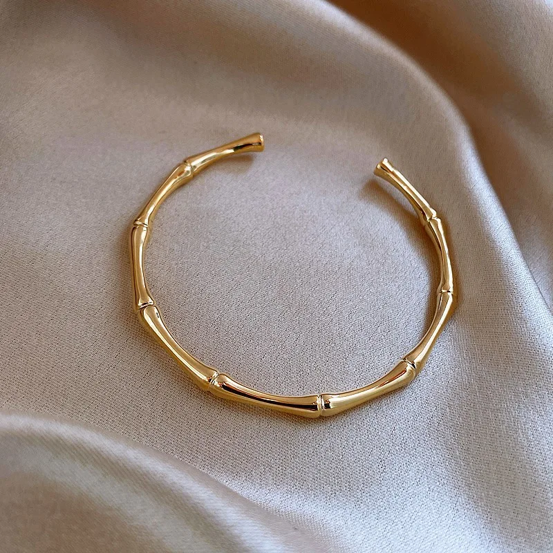 ZR DIARY Vintage Gold Plated Cuff Bracelet Women Round Bamboo Shape Simple Female Jewelry Fashion Accessories Handmade T-0505
ZR DIARY Vintage Gold Plated Cuff Bracelet Women Round Bamboo Shape Simple Female Jewelry Fashion Accessories Handmade T-0505
