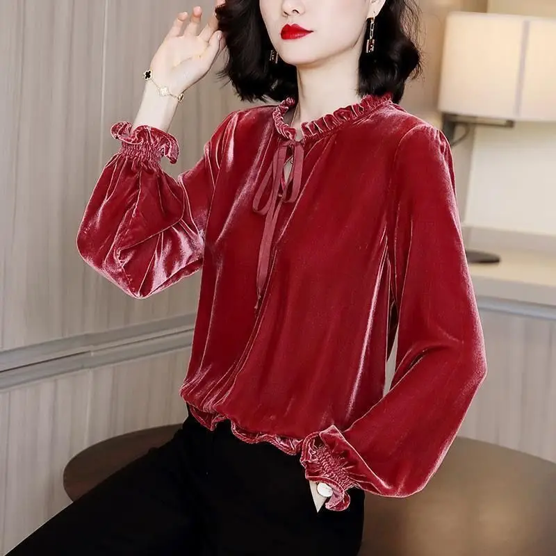 Golden velvet shirt female 2022 spring new design sense niche French retro Korean solid loose top female long sleeves blouse
Golden velvet shirt female 2022 spring new design sense niche French retro Korean solid loose top female long sleeves blouse