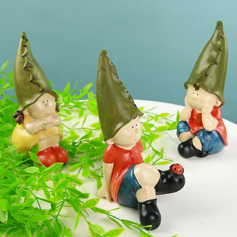 NORTHUEINS Resin Cute Dwarf Statue Elf Figurines Creative Pastoral Outdoor Courtyard Porch Decorative Ornament Craft Accessories
NORTHUEINS Resin Cute Dwarf Statue Elf Figurines Creative Pastoral Outdoor Courtyard Porch Decorative Ornament Craft Accessories