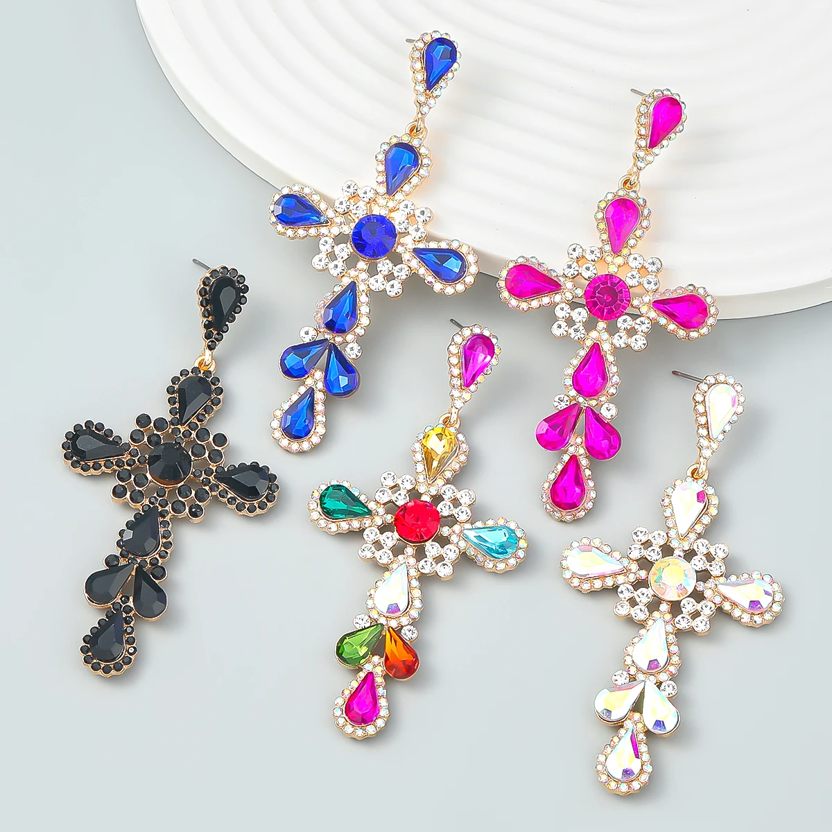 2022 New Trend Metal Rhinestone Cross Dangle Earrings Home Party Simple Statement Earrings DOINGPRO Women's Charm Jewelry
2022 New Trend Metal Rhinestone Cross Dangle Earrings Home Party Simple Statement Earrings DOINGPRO Women's Charm Jewelry