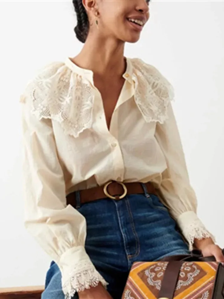 Ladies Lace Hollow Out Peter Pan Collar Blouse 2022 New Single Breasted Women Long Sleeve Sweet Embroidered Shirt Top
Ladies Lace Hollow Out Peter Pan Collar Blouse 2022 New Single Breasted Women Long Sleeve Sweet Embroidered Shirt Top