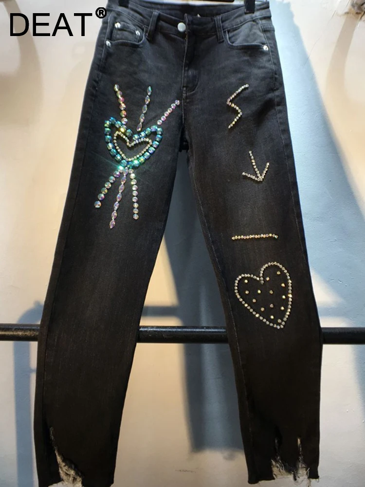 DEAT Women Jeans Rhinestone Beaded Heart Burrs Elastic Waist Straight Denim Ankle Length Pants 2023 Autumn New Fashion 29L315
DEAT Women Jeans Rhinestone Beaded Heart Burrs Elastic Waist Straight Denim Ankle Length Pants 2023 Autumn New Fashion 29L315