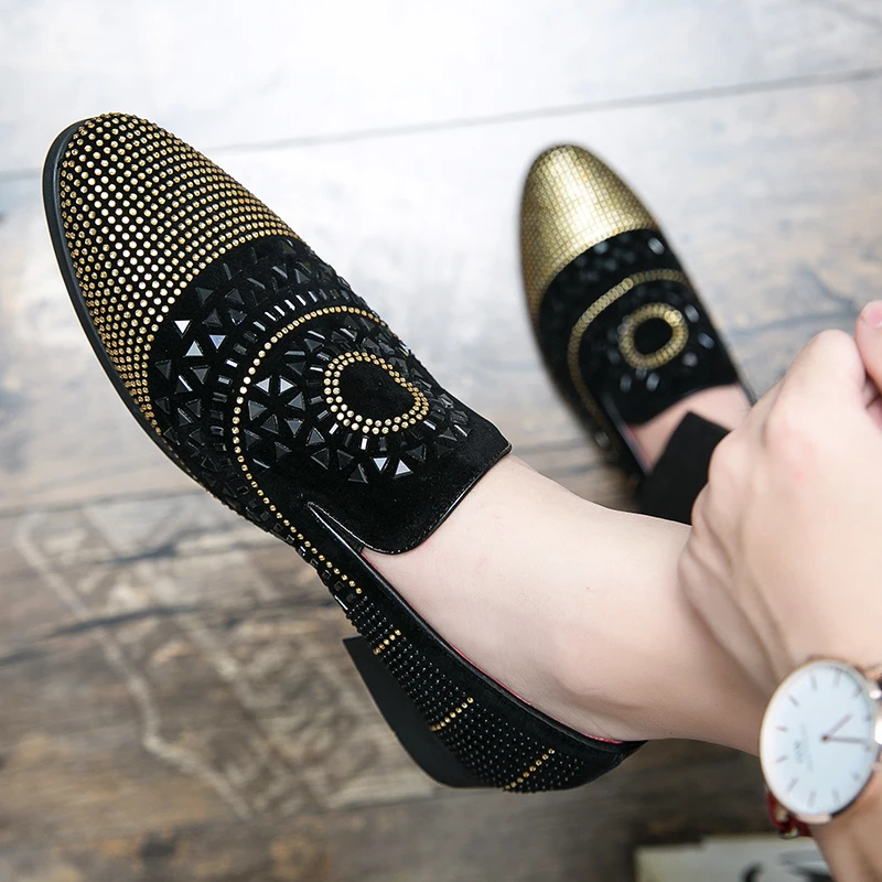 Brand Noble Black Rhinestone Men Dress Shoes Velvet Crystal Luxury Moccasins Mens Loafers Office Business Party Man casual Shoes
Brand Noble Black Rhinestone Men Dress Shoes Velvet Crystal Luxury Moccasins Mens Loafers Office Business Party Man casual Shoes