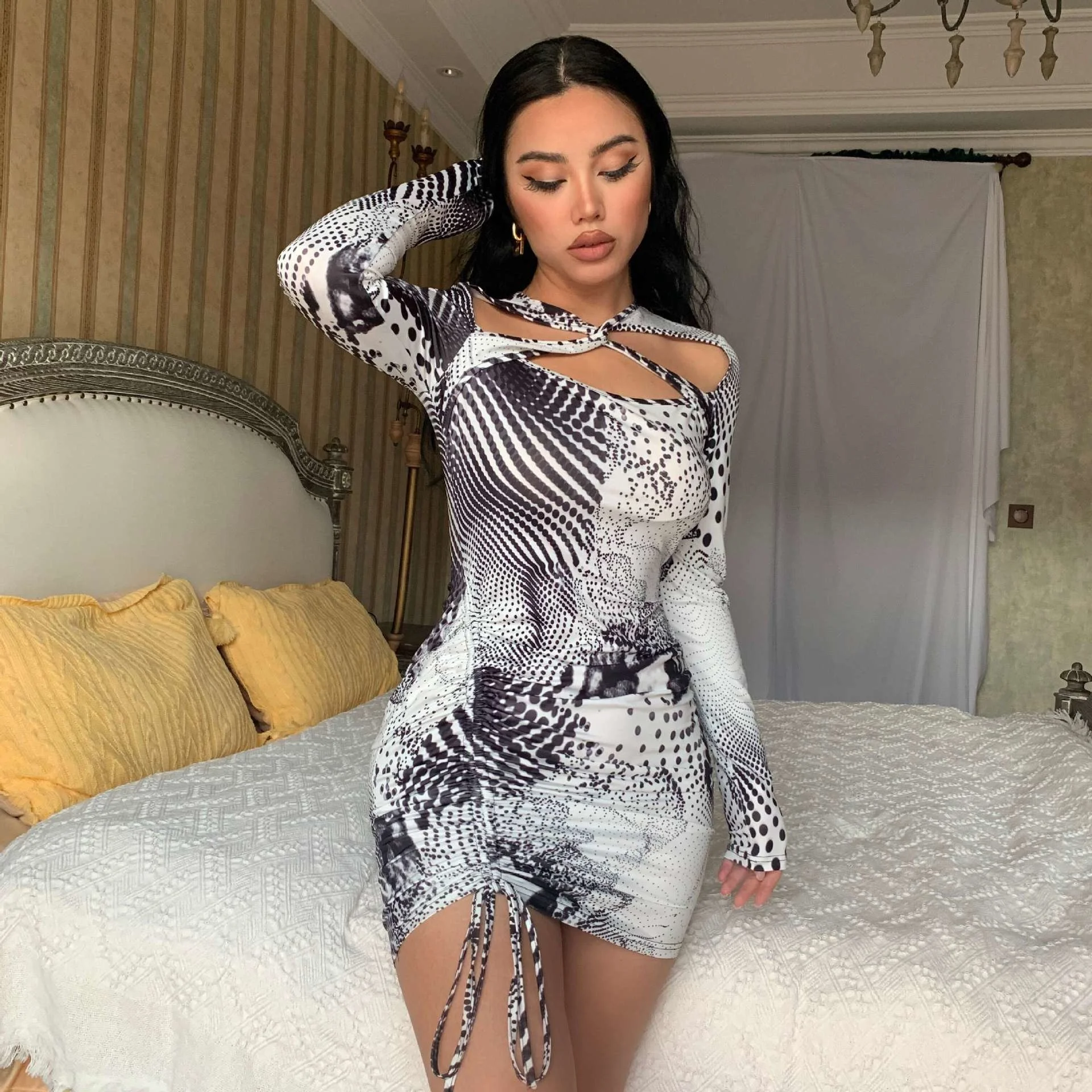 Zoctuo Dress For Women Autumn Winter Lace Up Sexy Printing Vestidos Long Sleeve Bodycon Street Elegant Nightclub Party Dresses
Zoctuo Dress For Women Autumn Winter Lace Up Sexy Printing Vestidos Long Sleeve Bodycon Street Elegant Nightclub Party Dresses