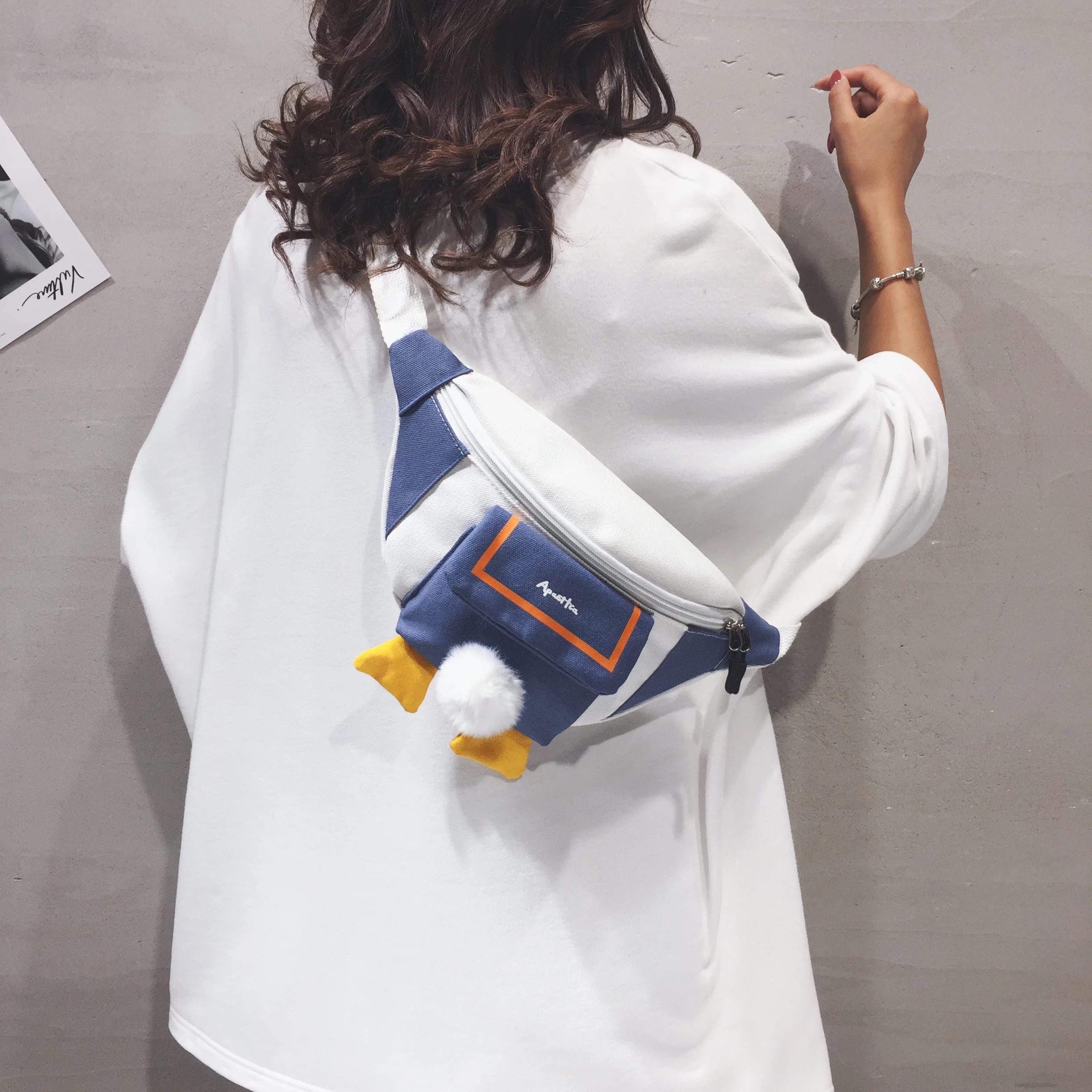 Canvas Bag 2021 New Women's Bag Trend Fashion Net Celebrity Shoulder Bag Cute Student Cartoon Cross-body Bag Girl's Chest Bag
Canvas Bag 2021 New Women's Bag Trend Fashion Net Celebrity Shoulder Bag Cute Student Cartoon Cross-body Bag Girl's Chest Bag