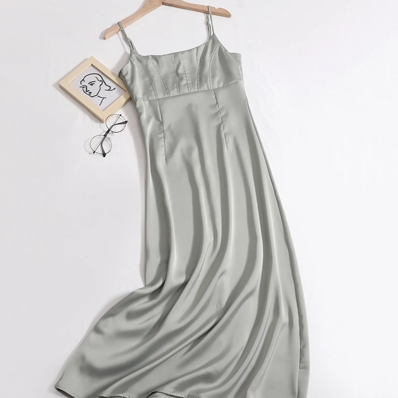 

Платье женское атласное на бретельках, однотонное элегантное простая длинная юбка-трапеция без рукавов, с квадратным вырезом, на весну-лето