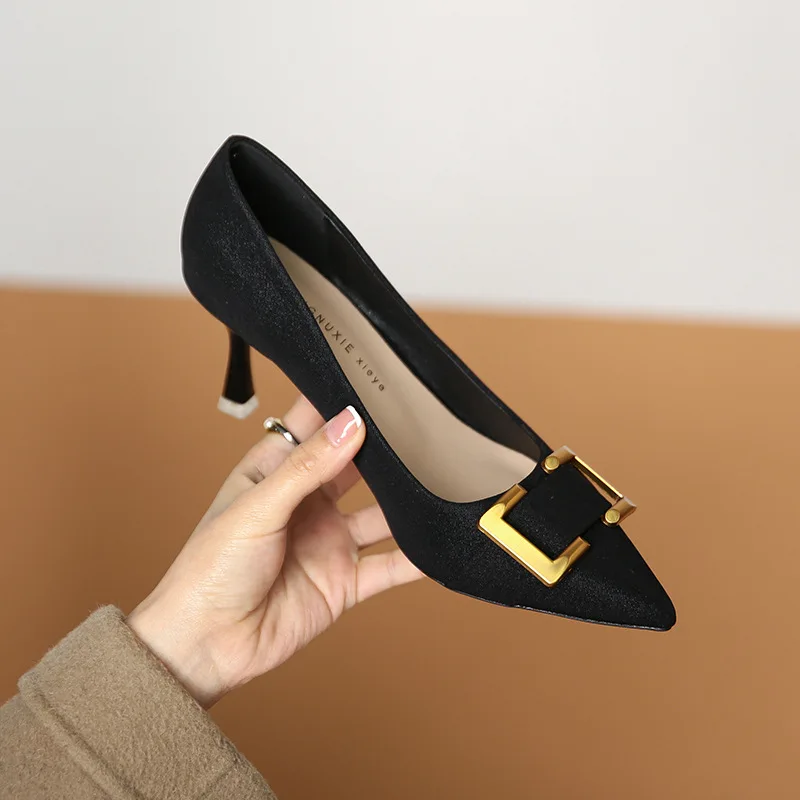 Ladies High Heels Sandals Suede Solid Color Pointed Toe Stiletto Shallow Mouth Low Top Women Casual Shoes
Ladies High Heels Sandals Suede Solid Color Pointed Toe Stiletto Shallow Mouth Low Top Women Casual Shoes