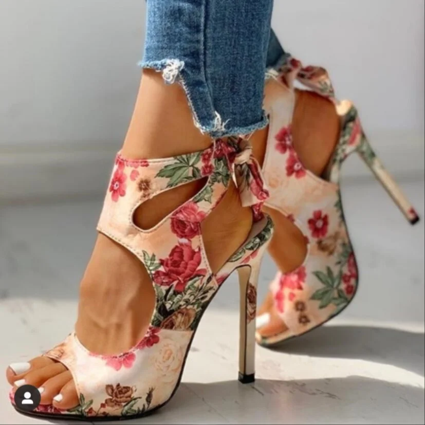 Women's shoes 2022 new summer spring lively high heels flower fruit elegant sexy lace-up silk scarf exquisite luxury ladies shoe
Women's shoes 2022 new summer spring lively high heels flower fruit elegant sexy lace-up silk scarf exquisite luxury ladies shoe
