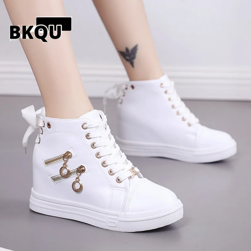 Women Wedge Platform Rubber Brogue Leather Lace Up High heel 6 cm Shoes Pointed Toe Increasing Creepers White Sneakers Zipper
Women Wedge Platform Rubber Brogue Leather Lace Up High heel 6 cm Shoes Pointed Toe Increasing Creepers White Sneakers Zipper