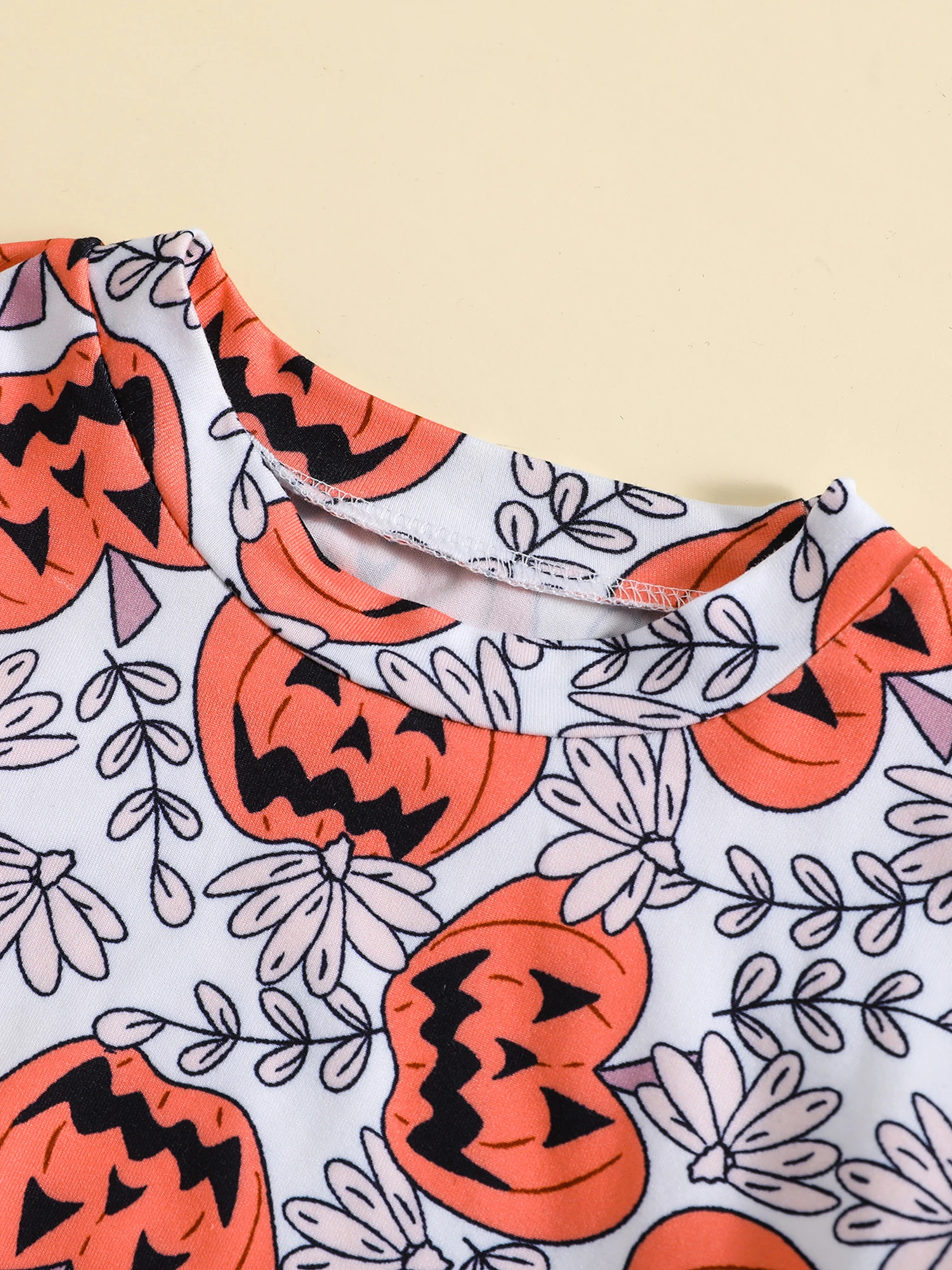 Adorable Newborn Halloween Romper with Long Sleeves and Oversized Crew Neck Sweatshirt - Perfect for Your Little One s First
Adorable Newborn Halloween Romper with Long Sleeves and Oversized Crew Neck Sweatshirt - Perfect for Your Little One s First