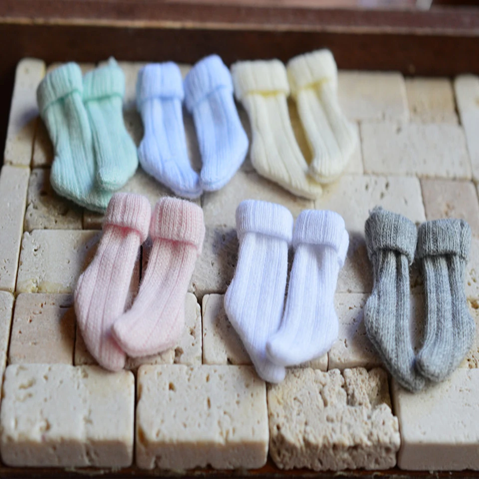 Ob11 1/12 Blythe резьбовые плоские носки подходит для Obitsu Молли милая детская одежда
Ob11 1/12 Blythe резьбовые плоские носки подходит для Obitsu Молли милая детская одежда