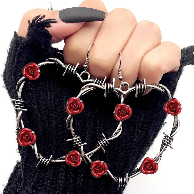 Gothic Wire Mesh Heart-shaped Earrings for Women's Fashion Punk Jewelry Retro Black Heart-shaped Red Rose Drop Ear Hook Earrings
Gothic Wire Mesh Heart-shaped Earrings for Women's Fashion Punk Jewelry Retro Black Heart-shaped Red Rose Drop Ear Hook Earrings