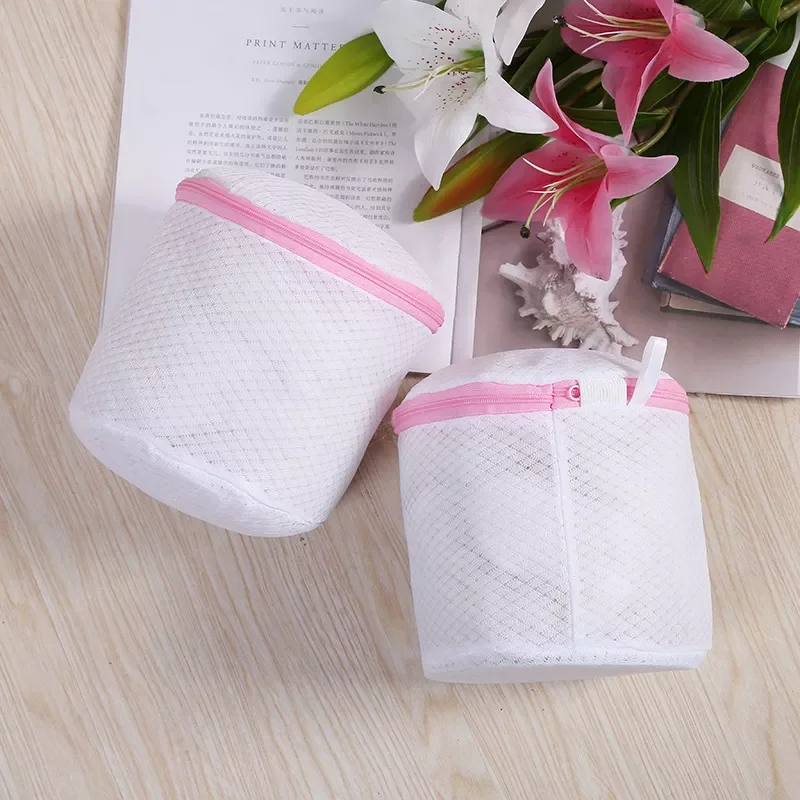 1 Pcs Lingerie Washing Home Use Mesh sock Clothing Underwear Organizer Washing Bra BagWashing Machine Protection Net Mesh Bags
1 Pcs Lingerie Washing Home Use Mesh sock Clothing Underwear Organizer Washing Bra BagWashing Machine Protection Net Mesh Bags