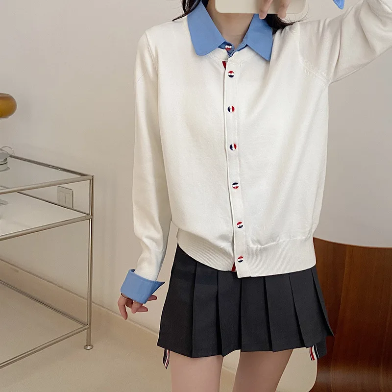 TB Fake Two-piece Polo Neck Sweater Womens Autumn and Winter New Fashion Joker Contrast Color Couple Long Sleeve Cardigan
TB Fake Two-piece Polo Neck Sweater Womens Autumn and Winter New Fashion Joker Contrast Color Couple Long Sleeve Cardigan