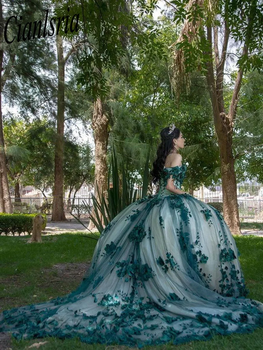 2022 изумрудно-зеленые платья для Quinceanera, бальное платье, пышное Тюлевое кружевное милое празднивечерние платье принцессы 16 дюймов
2022 изумрудно-зеленые платья для Quinceanera, бальное платье, пышное Тюлевое кружевное милое празднивечерние платье принцессы 16 дюймов