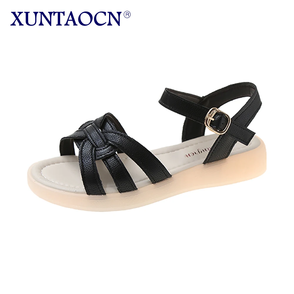 Sandals women's thick soles 2023 new spring flat women's shoes one line with soft soles soft leather fairy wind beach sandals
Sandals women's thick soles 2023 new spring flat women's shoes one line with soft soles soft leather fairy wind beach sandals