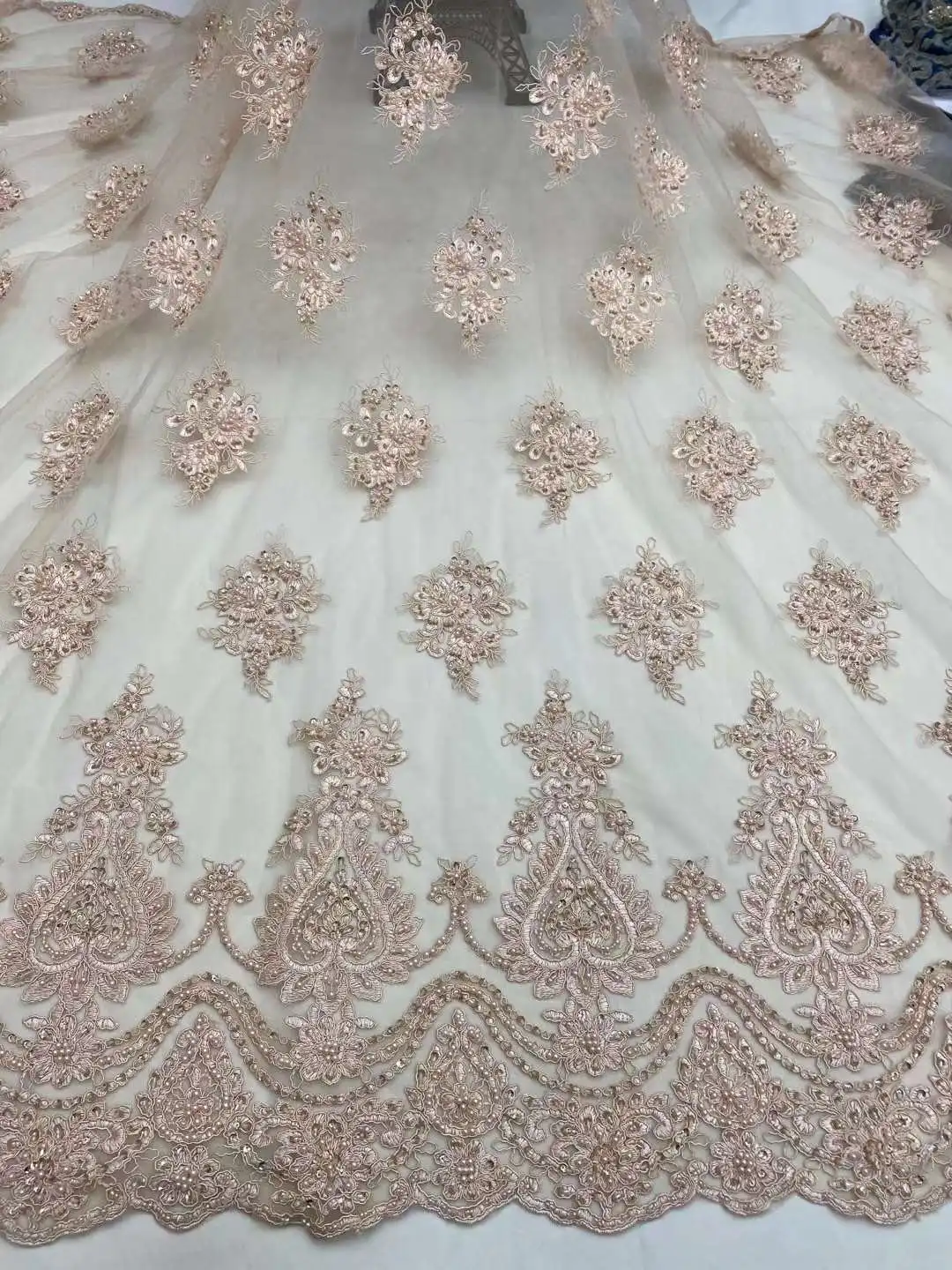 Nice handmade Embroidery with beads French yarn mesh lace African fabric for Evening dresses party wedding dress 5yards
Nice handmade Embroidery with beads French yarn mesh lace African fabric for Evening dresses party wedding dress 5yards