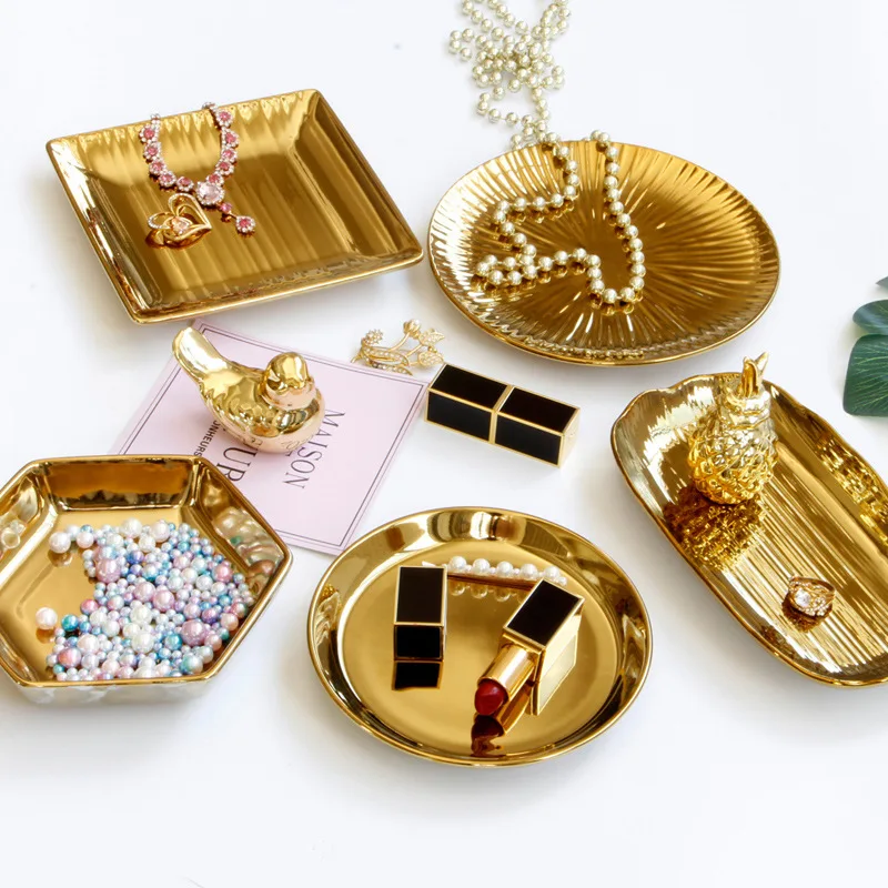 European-style Luxury Golden Ceramic Jewelry Plate Storage Small Tray Breakfast Plate Snack Fruit Jewelry Storage Tray Container 
European-style Luxury Golden Ceramic Jewelry Plate Storage Small Tray Breakfast Plate Snack Fruit Jewelry Storage Tray Container