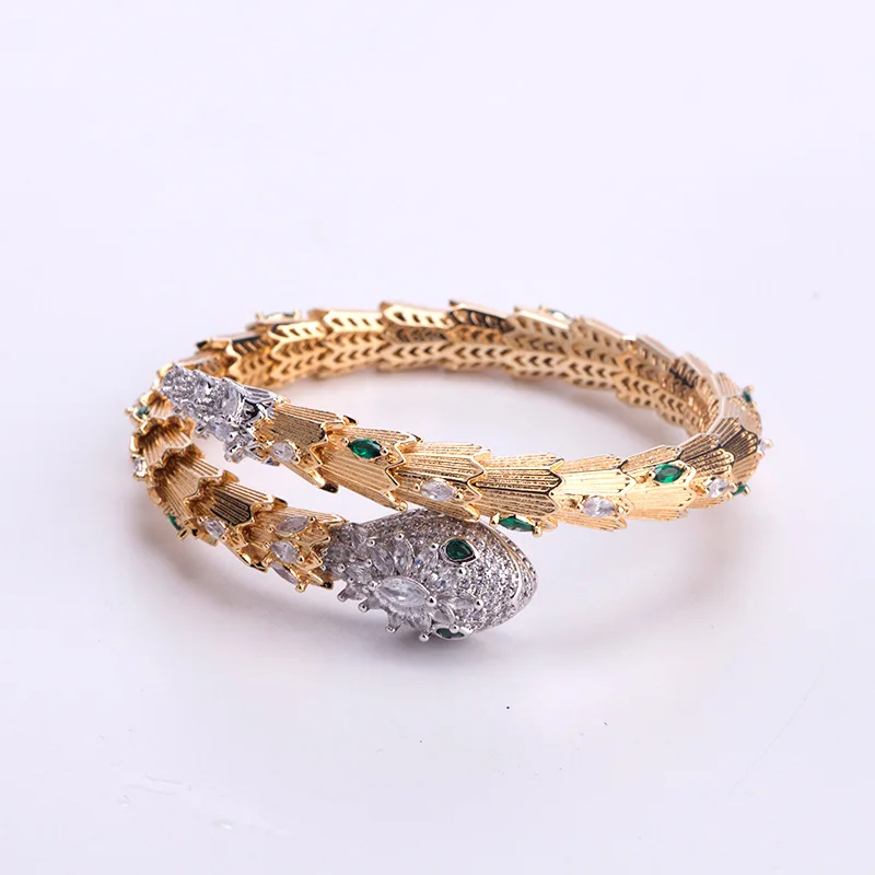 New 2020 Red Green Eyes Gold Opening Snake Bracelet Women AAA Zircon Fashion Luxury Trend Senior Hot Sale Free Freight Classic
New 2020 Red Green Eyes Gold Opening Snake Bracelet Women AAA Zircon Fashion Luxury Trend Senior Hot Sale Free Freight Classic