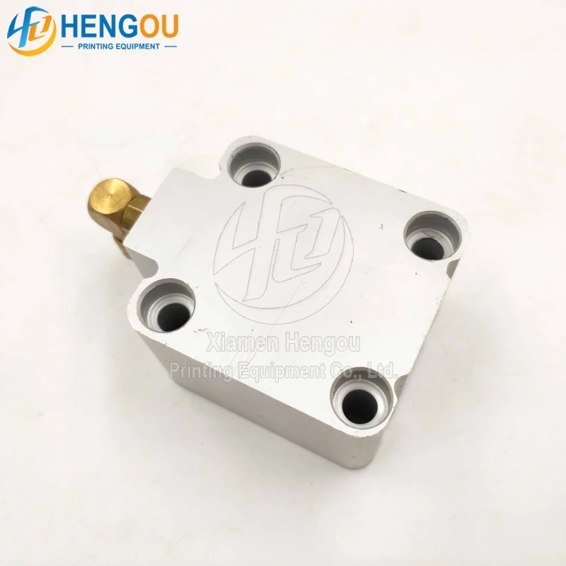 00.580.3533 Heidelberg CD102 SM102 автоматическая версия медного цилиндра верхняя версия упорного цилиндра
00.580.3533 Heidelberg CD102 SM102 автоматическая версия медного цилиндра верхняя версия упорного цилиндра