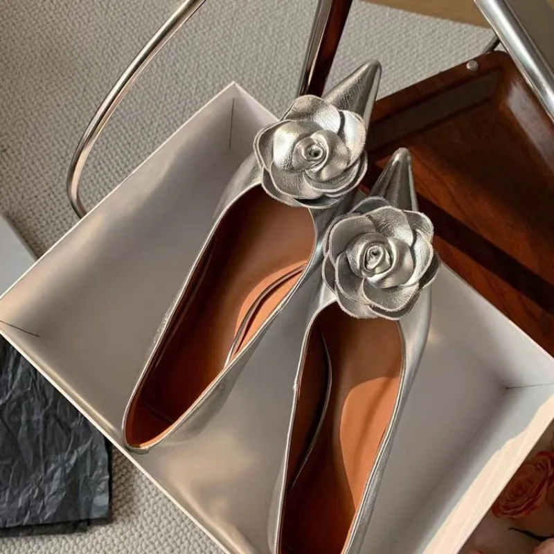 New Flashion Women Heels Loafers Elegant Woman Shoes Low Heels Wedding Bride Pointed Toe Silver Gold Rose Evening Party Shoes
New Flashion Women Heels Loafers Elegant Woman Shoes Low Heels Wedding Bride Pointed Toe Silver Gold Rose Evening Party Shoes