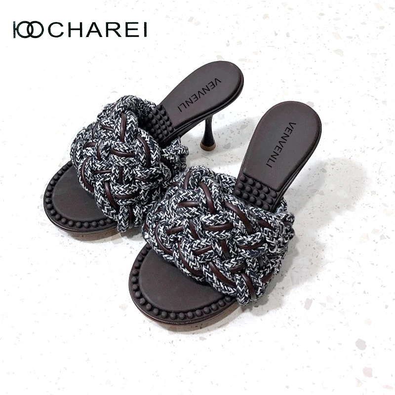 Italian counter flat bottom slippers full of personality 2022 summer new the same women's shoes for big stars
Italian counter flat bottom slippers full of personality 2022 summer new the same women's shoes for big stars