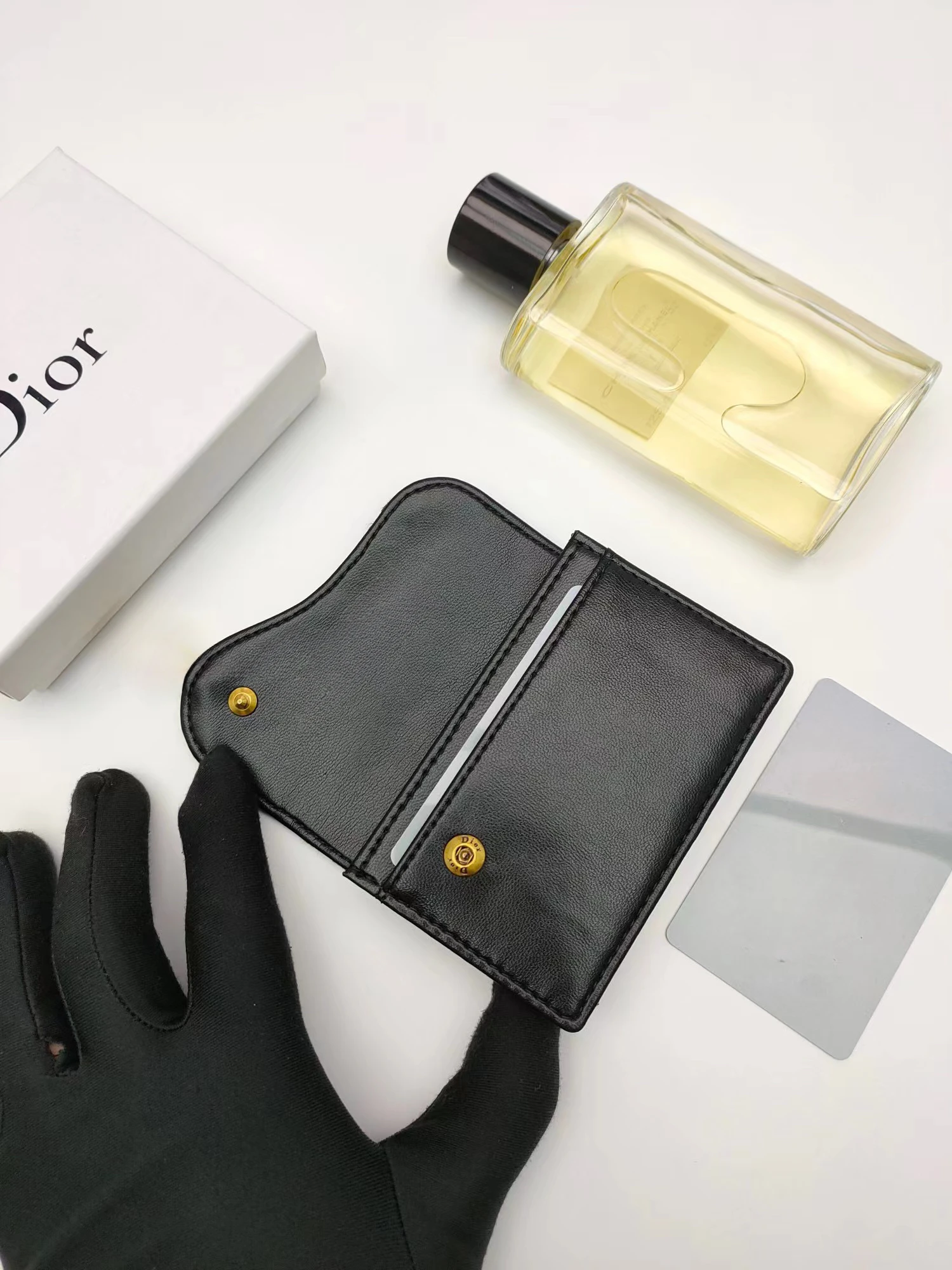 DI-Customizable Logo 11*7.5*2.5cm Saddle Flap Card Holder Wallet purses for women
DI-Customizable Logo 11*7.5*2.5cm Saddle Flap Card Holder Wallet purses for women