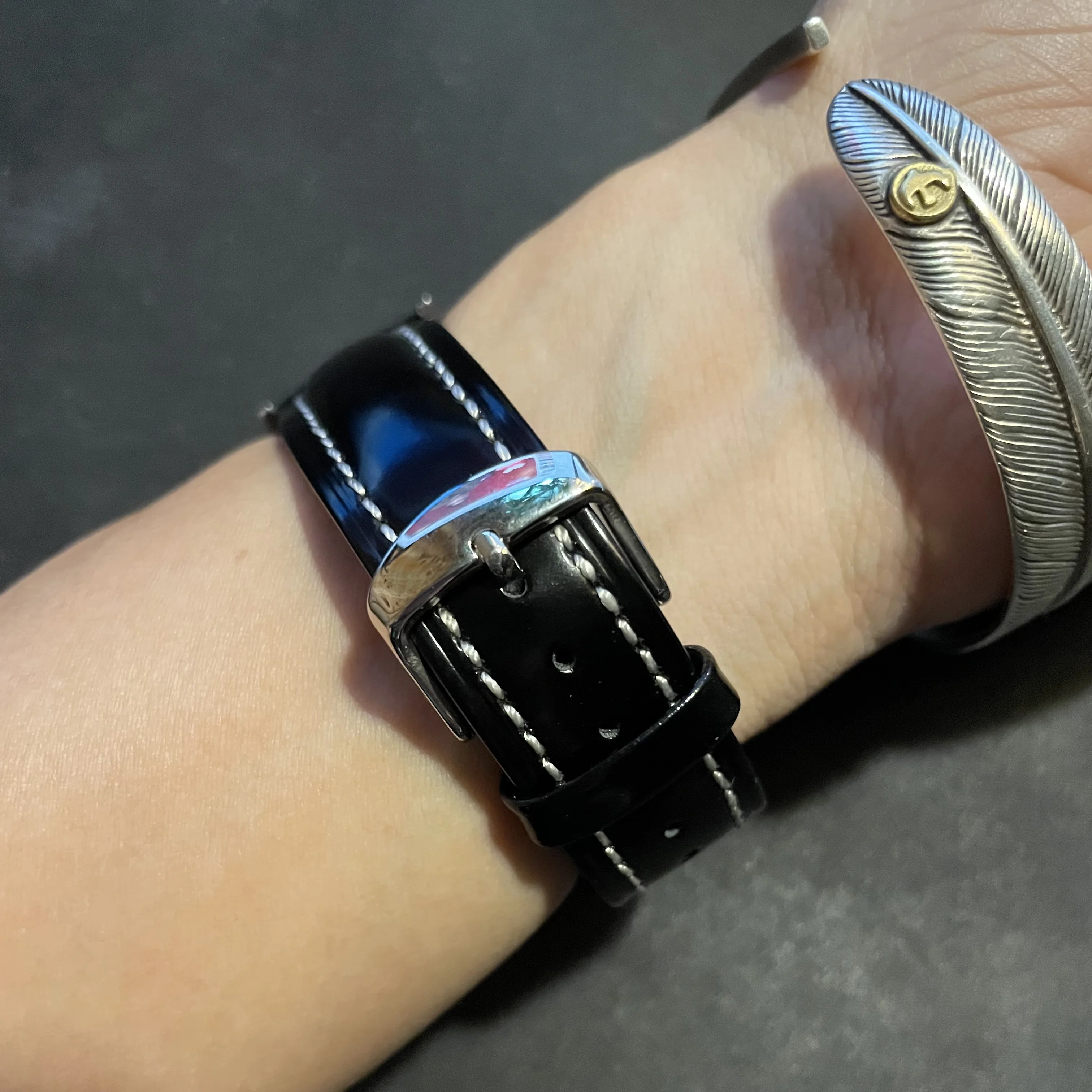 18mm 19mm 20mm 21mm 22mm Dermis Black Premium Strap True Belt Wrist Band Cow Genuine Leather Men Replace Watchband Watch Chain 
18mm 19mm 20mm 21mm 22mm Dermis Black Premium Strap True Belt Wrist Band Cow Genuine Leather Men Replace Watchband Watch Chain