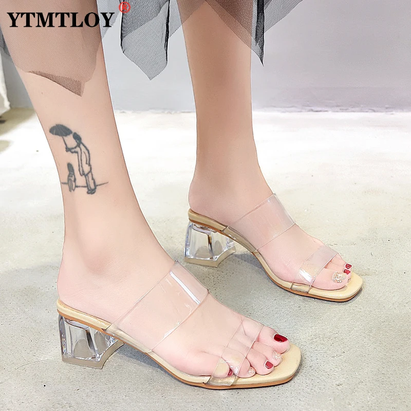 HOT Clear Slippers Women Sandals Summer Shoes Transparent Pumps Wedding Jelly Buty Damskie Sexy Square High Heels
HOT Clear Slippers Women Sandals Summer Shoes Transparent Pumps Wedding Jelly Buty Damskie Sexy Square High Heels