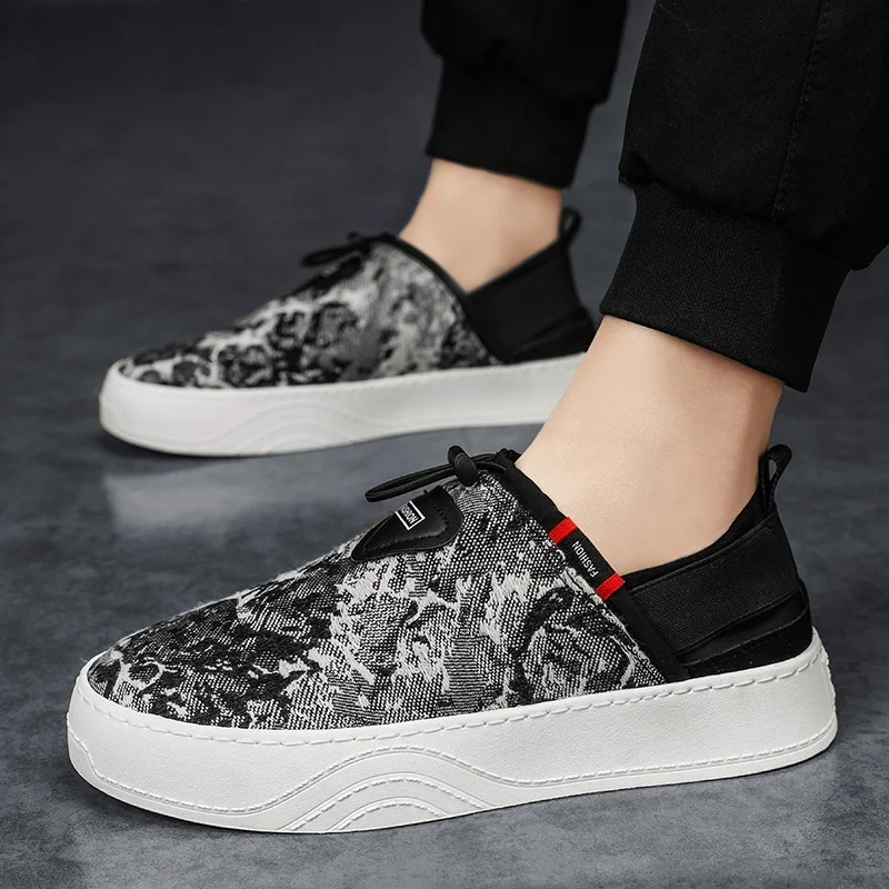 Cloth Shoes Men's Summer Breathle Leisure Board Shoes Men's One Step Lazy Cloth Shoes New Men's Shoes
Cloth Shoes Men's Summer Breathle Leisure Board Shoes Men's One Step Lazy Cloth Shoes New Men's Shoes