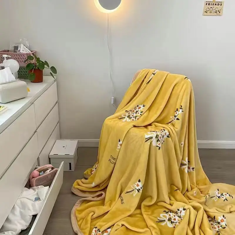 Утолщенное постельное одеяло, фланелевое одеяло с кондиционированием воздуха, одеяло, одеяло для ног, молочная шерсть, осень и зима 
Утолщенное постельное одеяло, фланелевое одеяло с кондиционированием воздуха, одеяло, одеяло для ног, молочная шерсть, осень и зима