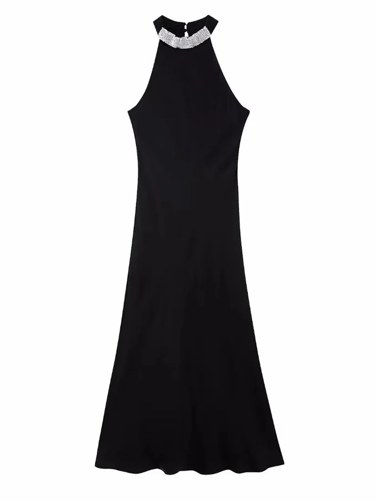 Платье женское длинное черное без рукавов с высокой талией и бисером
Платье женское длинное черное без рукавов с высокой талией и бисером